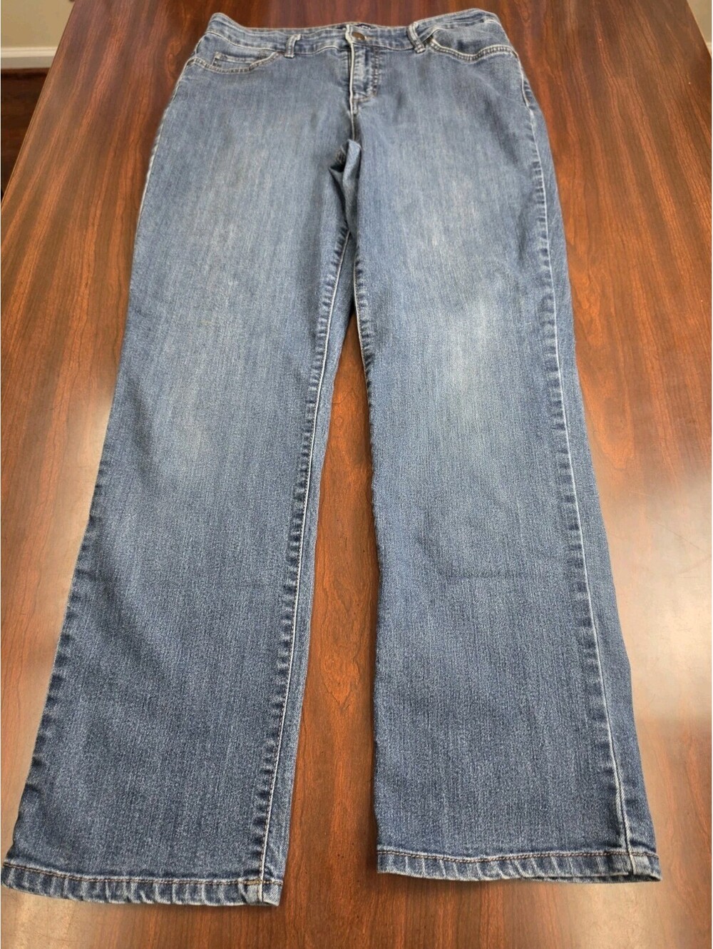 Bandolino Mandie Blue Jeans Size 10 Casual Everyday Stretch Minimalist Denim